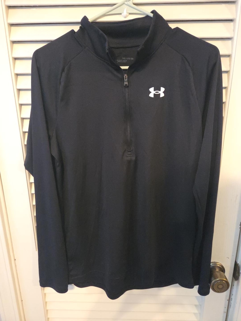 Under Armour UA Tech 2.0 Boys Youth XL Black 1/2 Zip Pullover